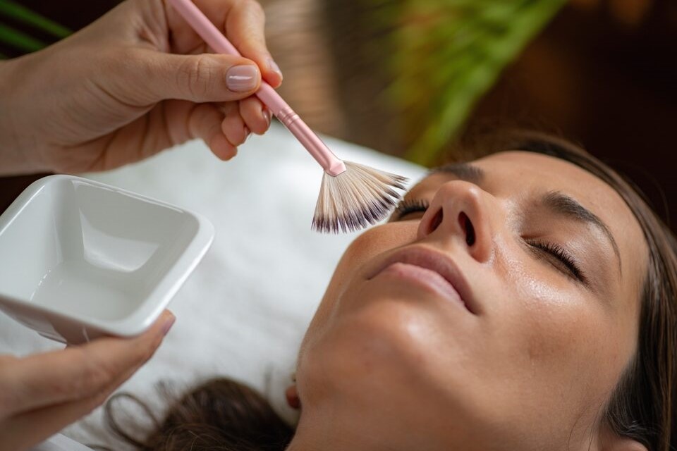 The VI Peel: A Comprehensive Guide to This Popular Chemical Peel